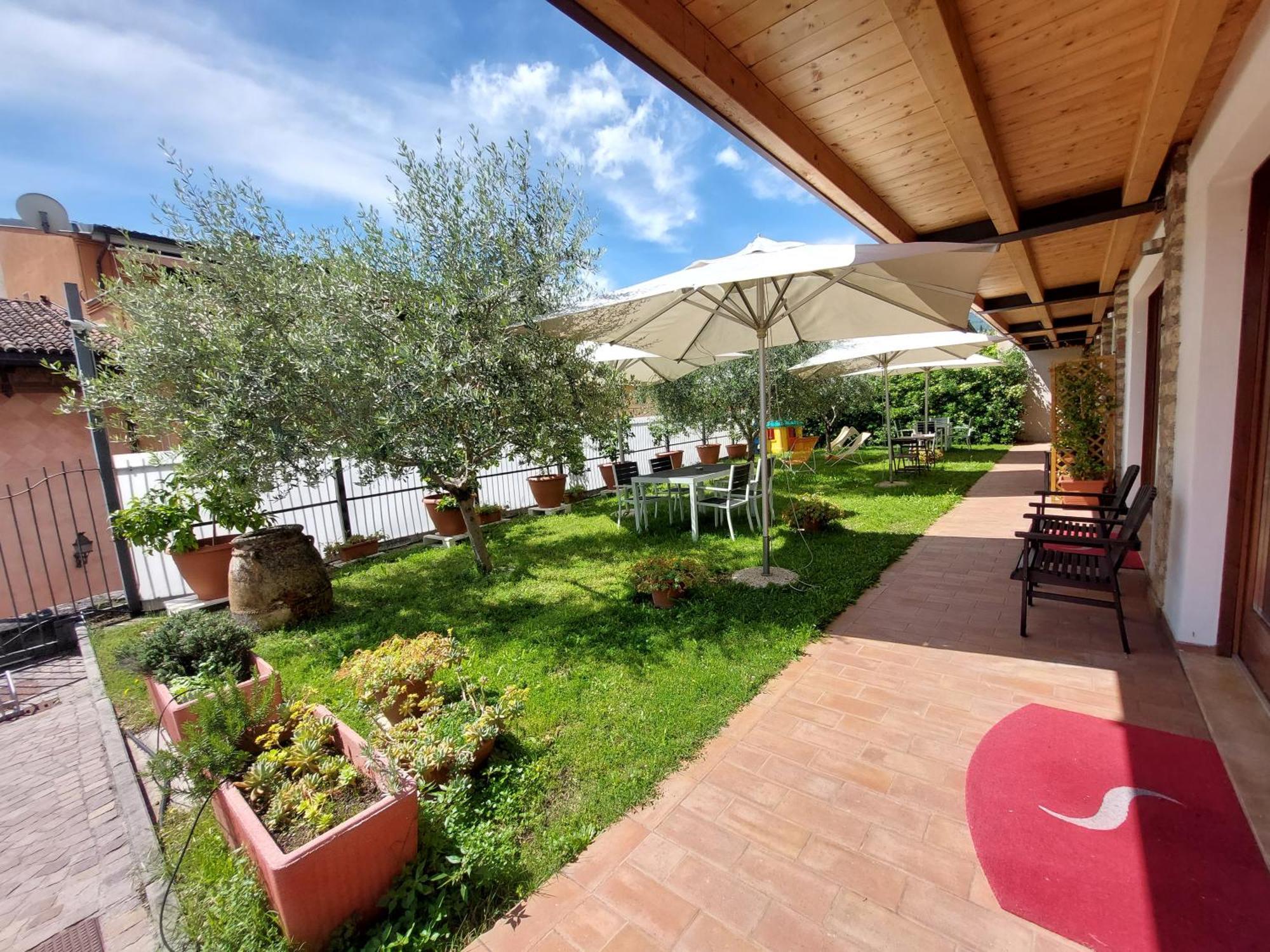 Pizzocolo Resort Fasano Gardone Riviera Extérieur photo
